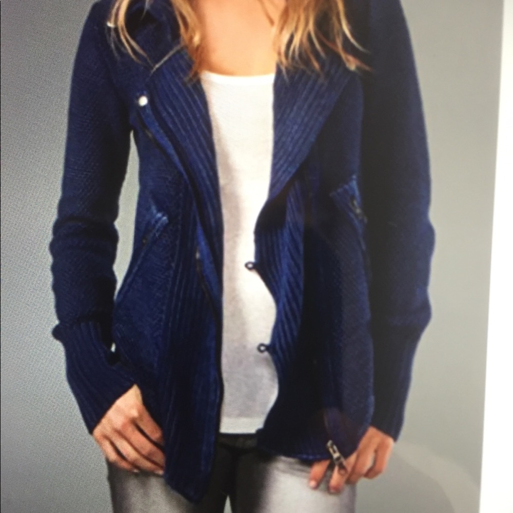 Dolce Vita Ruju Moti sweater